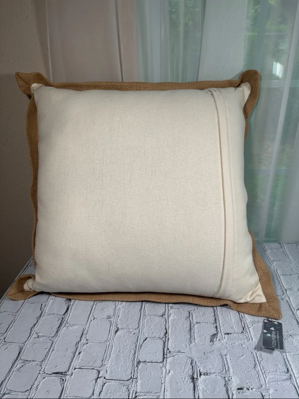 Rizzy Home Jute Canvas 22